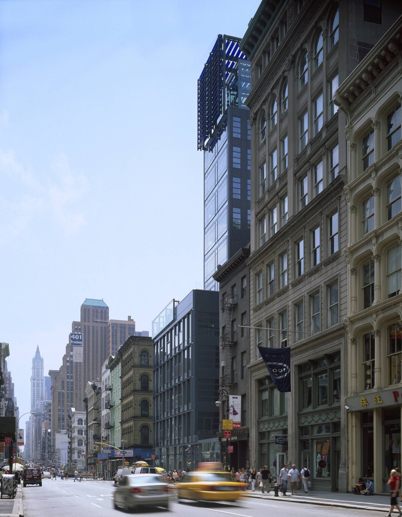 40 Mercer, viewed from Broadway